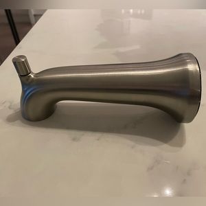 Kohler Setra bath spout